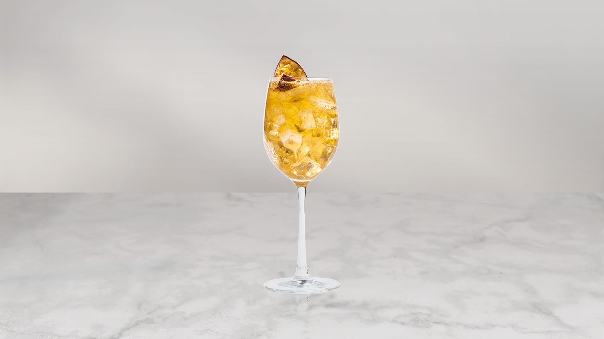 Smirnoff Mango & Passionfruit Twist Spritz cocktail